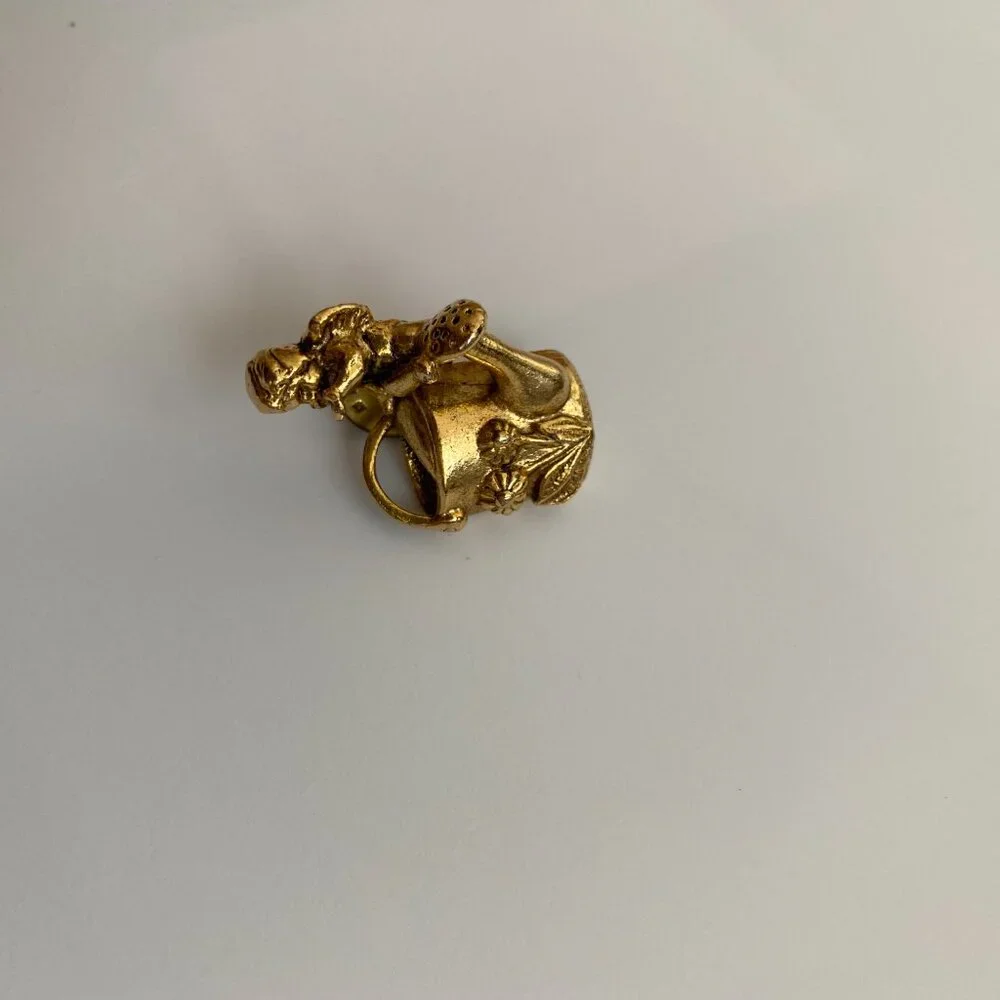 Estate Vintage Signed CAMCO Gold Tone Cherub Watering Can Brooch Pin Made in USA